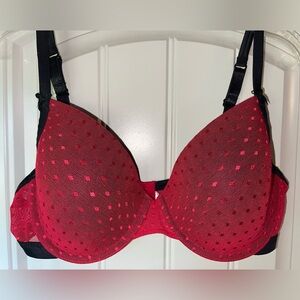 DKNY bra, size 34 D, red and black